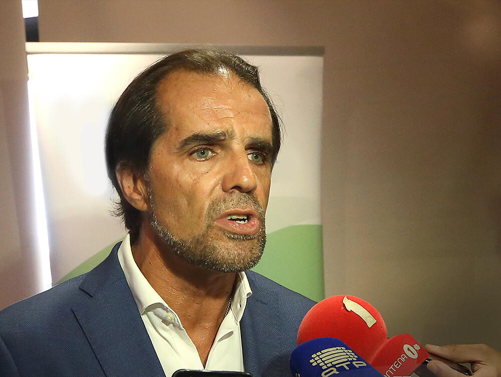 “É mais barato cidadão nacional ir a Florença, Roma ou Estocolmo do que vir à Madeira”