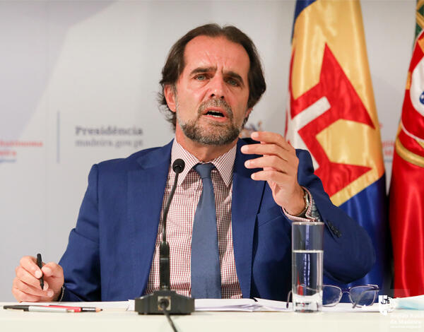 Noites do mercado interditas. Circos e feiras fora de questão.