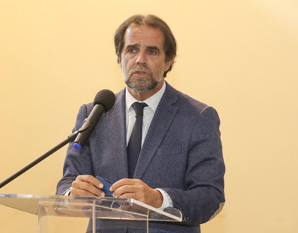 Não é tempo de euforias mas não há perspetiva negra