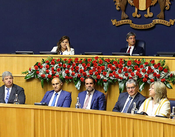 Oposição faz discurso de mentiras