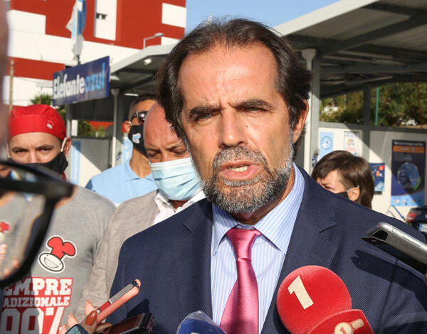 Saúde está a proceder à testagem exaustiva de contactos diretos e indiretos