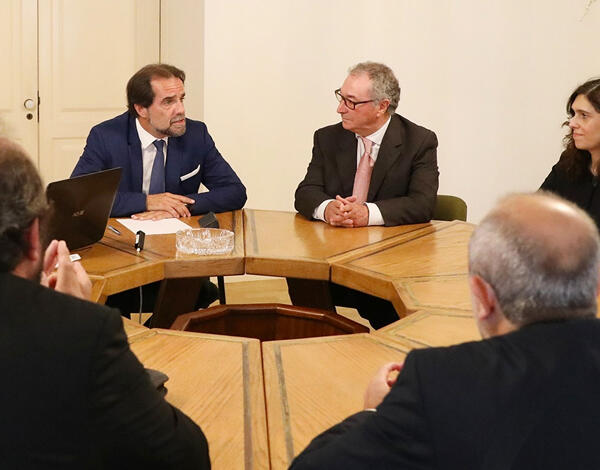 Albuquerque recebeu delegação da CNE