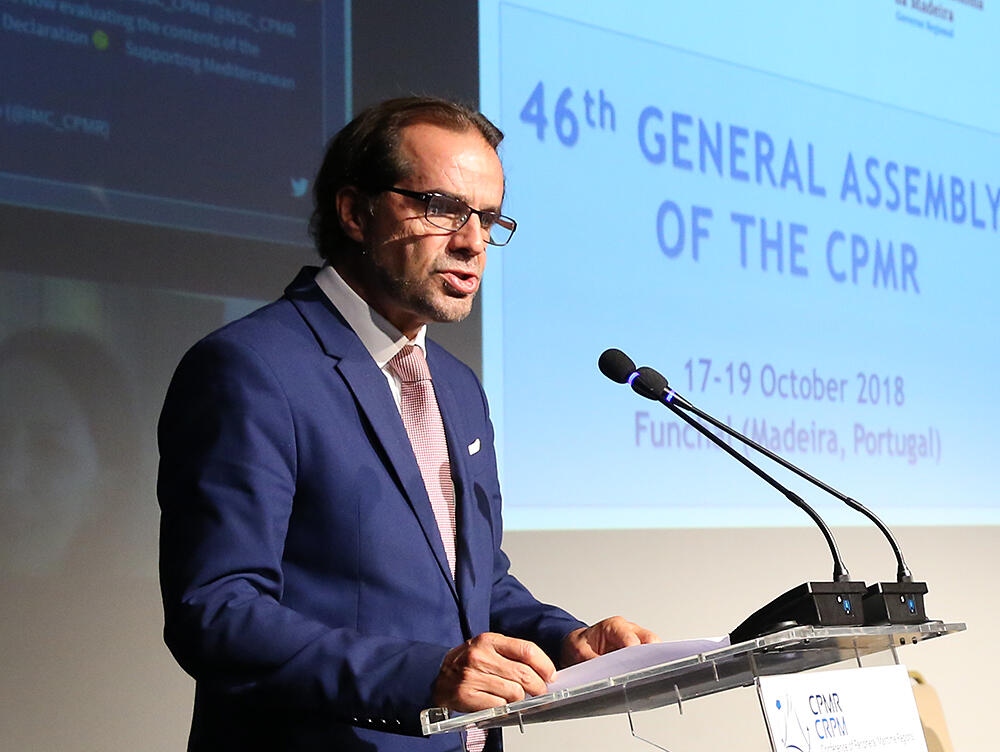 “É necessário reivindicar e defender intransigentemente os interesses das nossas Regiões”