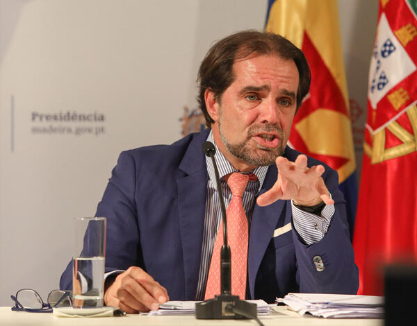 Albuquerque anuncia restrição acrescida na Páscoa