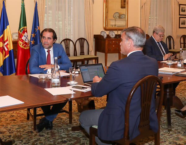 Governo avança com mais medidas de apoio a famílias e à economia