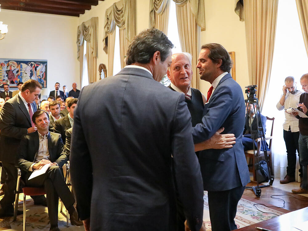 Primeiro escalão do IRS com diferencial de 20% face ao Continente