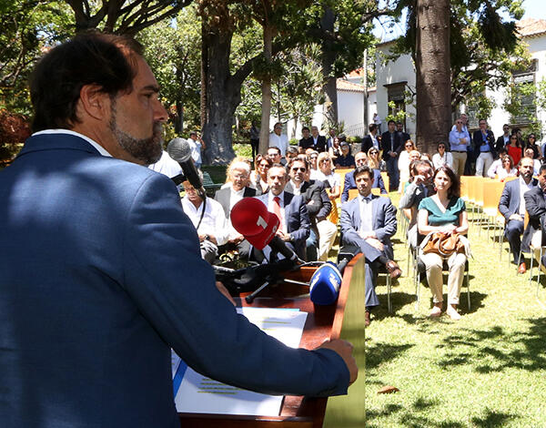 Albuquerque quer Região a libertar-se de amarras