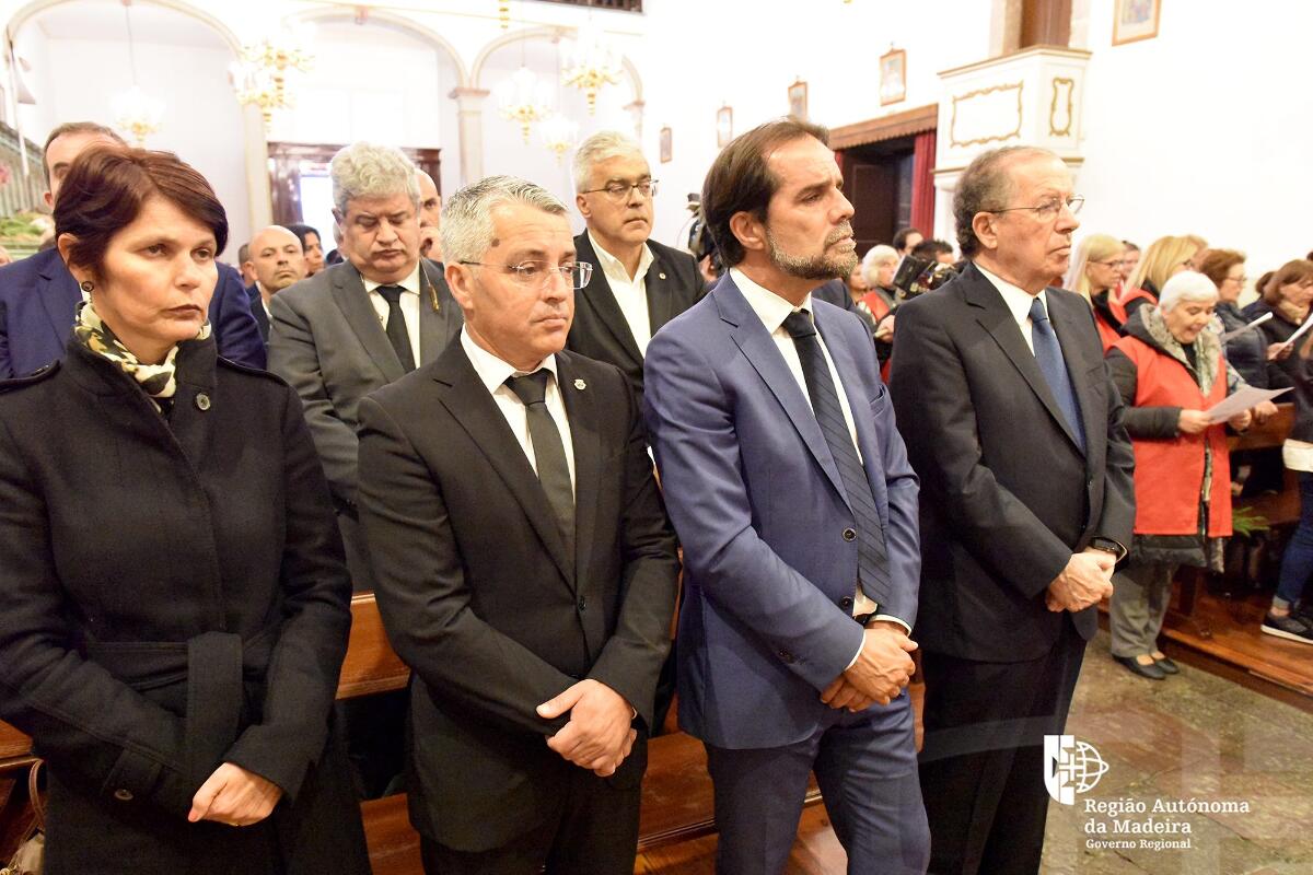 Presidente do Governo na missa de homenagem às vítimas do acidente com autocarro de turismo