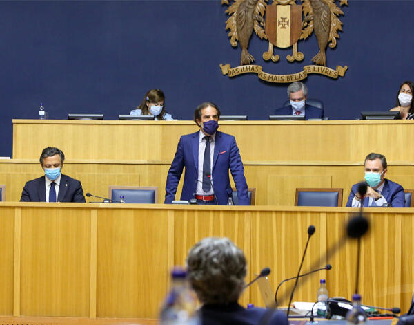 Miguel Albuquerque agradece comportamento da população