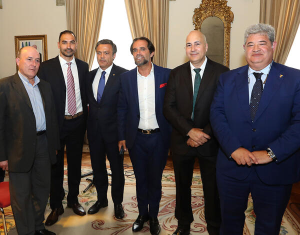 Só após a concretização de políticas corretas se pode valorizar classes profissionais