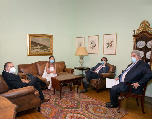 Bastonária dos Enfermeiros "muito contente" com vínculo contratual dos enfermeiros na RAM