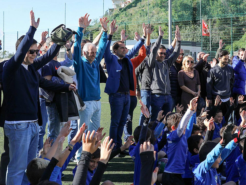 Governo Regional apoia repavimentação do sintético do Andorinha