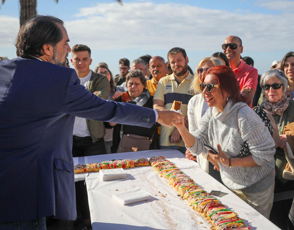 Albuquerque diz que o bolo-rei de Câmara de Lobos lhe traz sorte