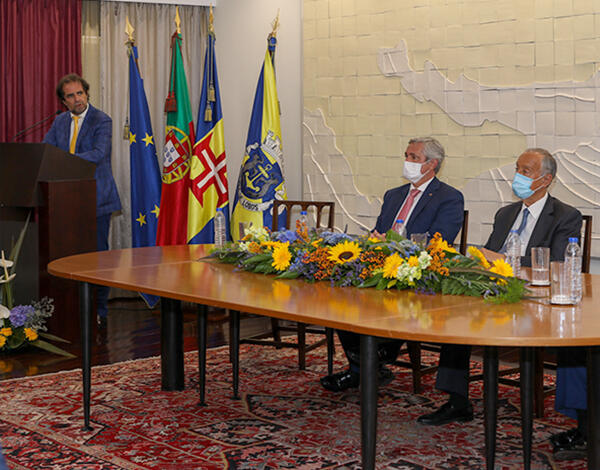 Albuquerque pede intervenção de Marcelo junto do Estado