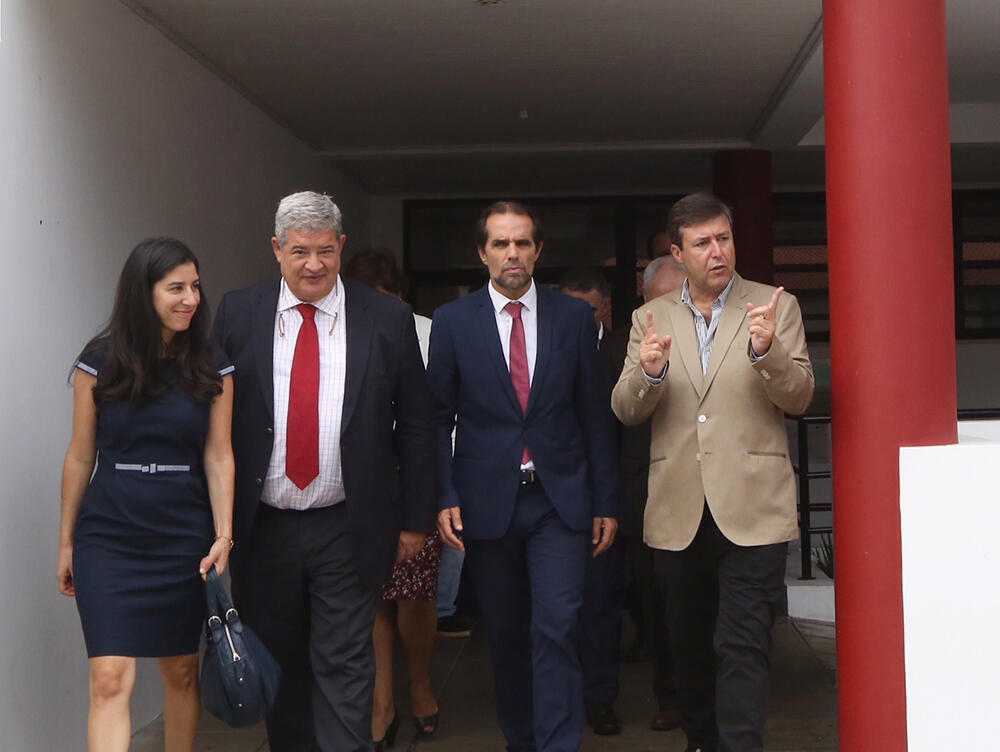 Região não pode continuar a suportar custos que são do Estado