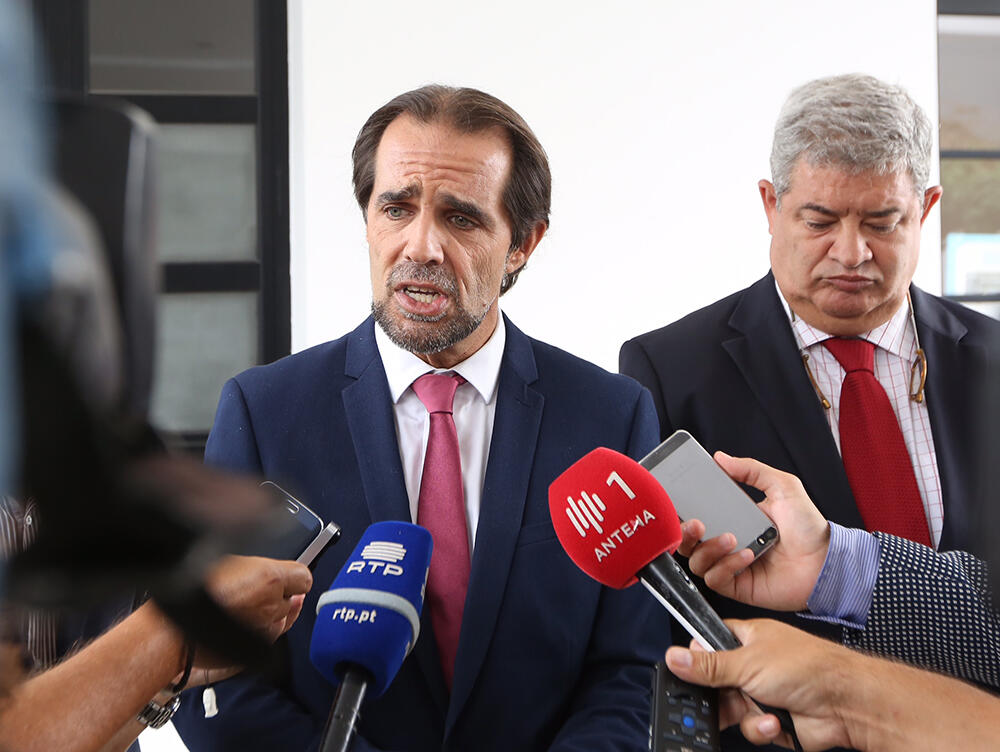 “TAP está-se nas tintas para o serviço público e para as Regiões Autónomas”