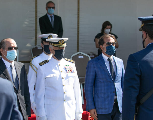 Cerimónia militar comemorativa do Dia de Portugal na Praça da Autonomia