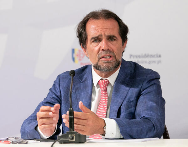 Lares com visitas alargadas