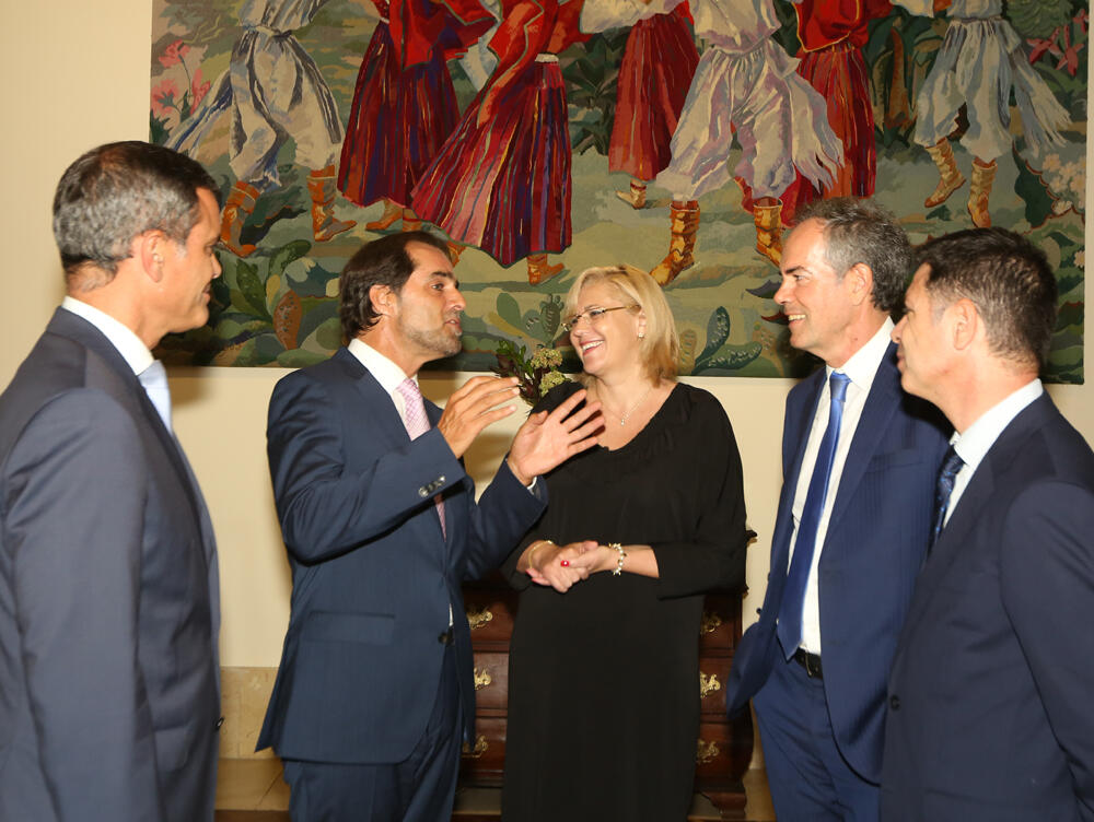 Presidente do Governo agradece ajuda solidária da Comissão Europeia