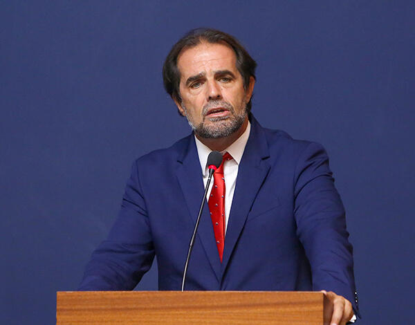 Albuquerque anuncia novo quadro legislativo