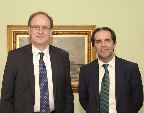 Albuquerque agradece a embaixador papel na defesa da posição da Madeira