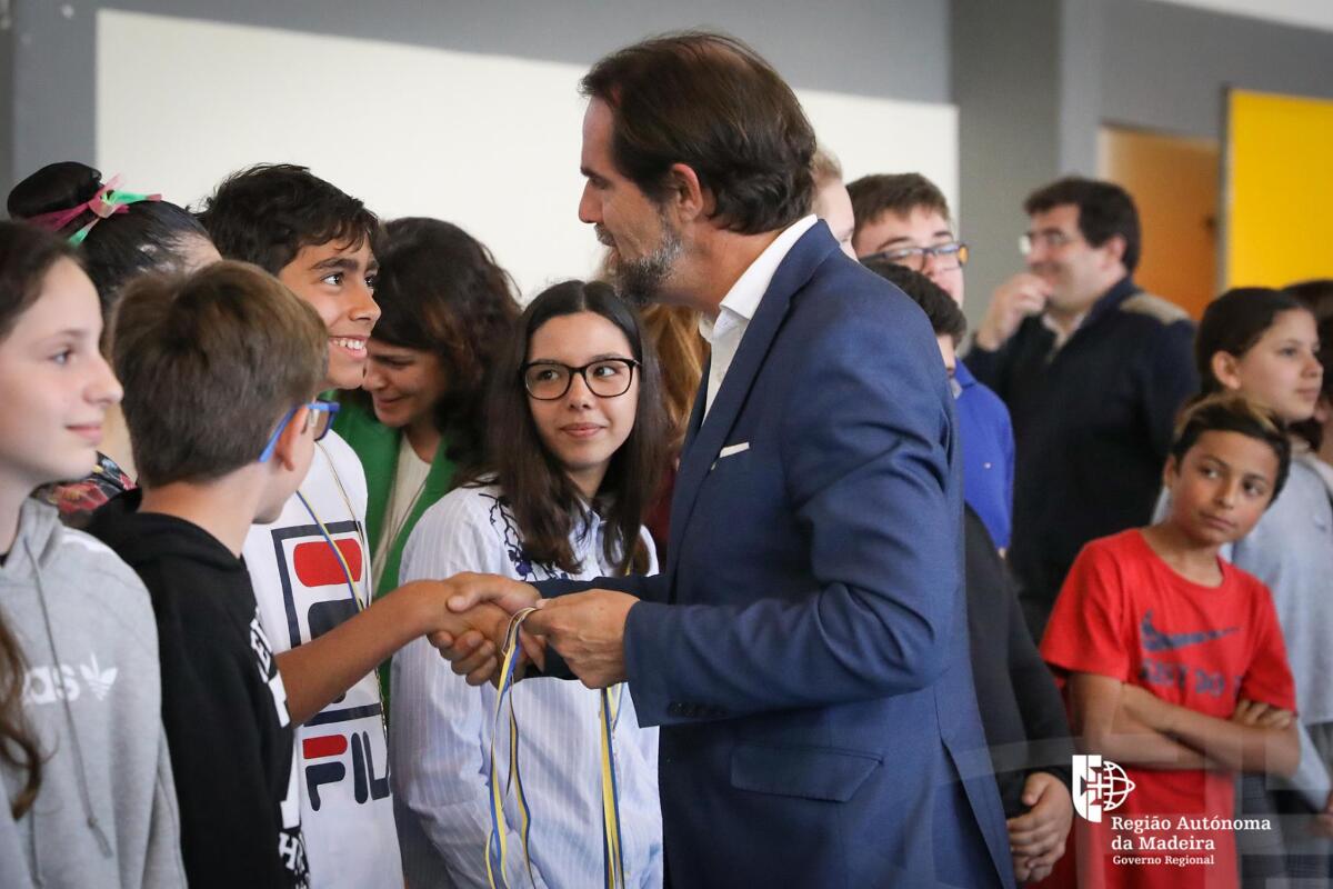 “Escola do Caniço tem cumprido com brilhantismo o seu papel”