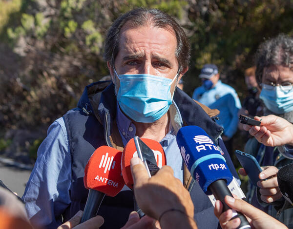 Lares abertos a visitas na Páscoa e ensino presencial de volta no secundário