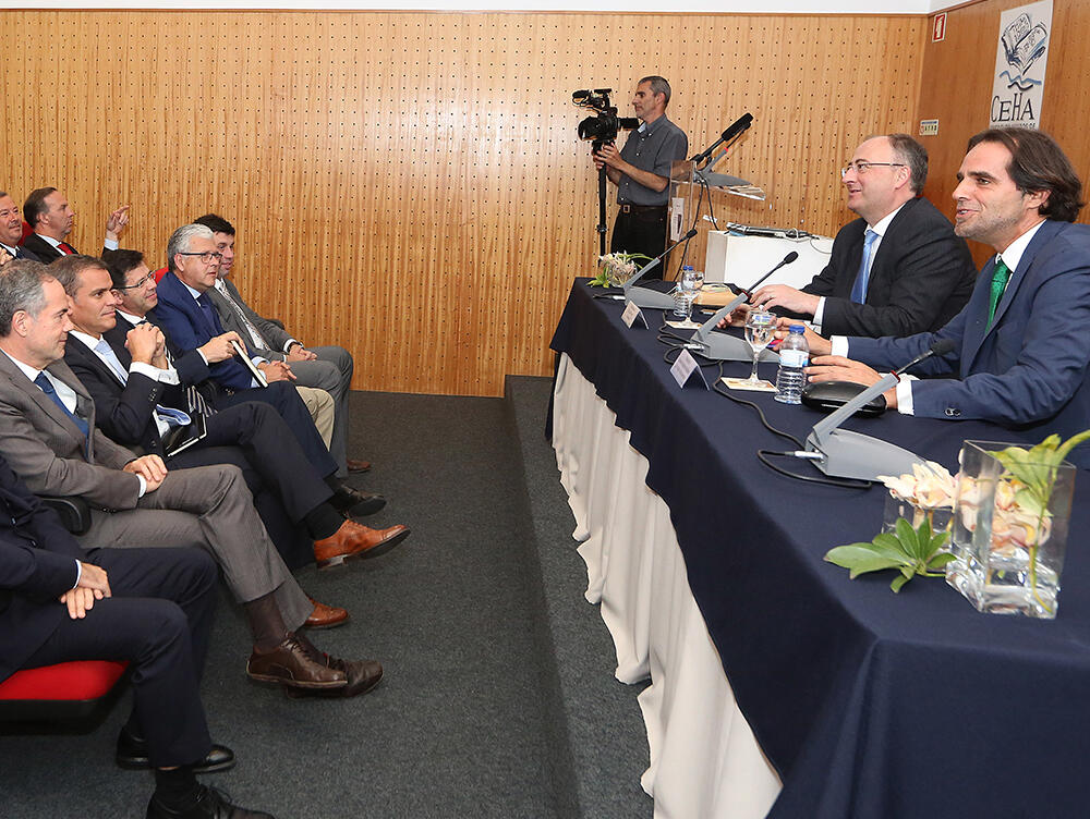 A política de coesão, os fundos disponíveis para as PME e o Plano Juncker