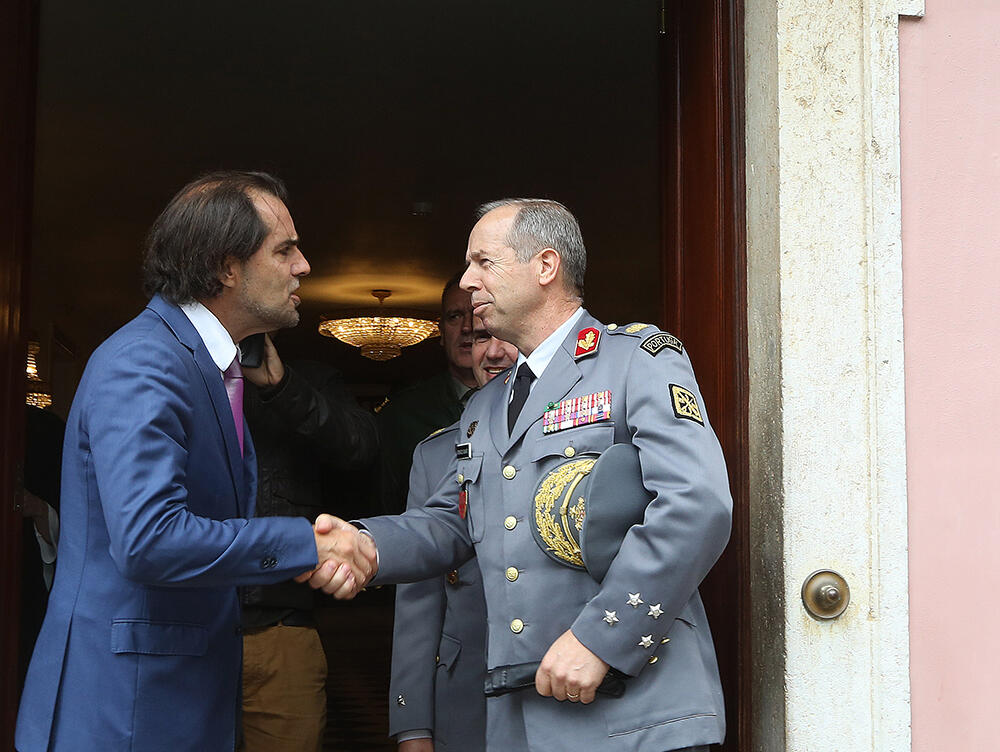 Cumprimentos do General Frederico Rovisco Duarte