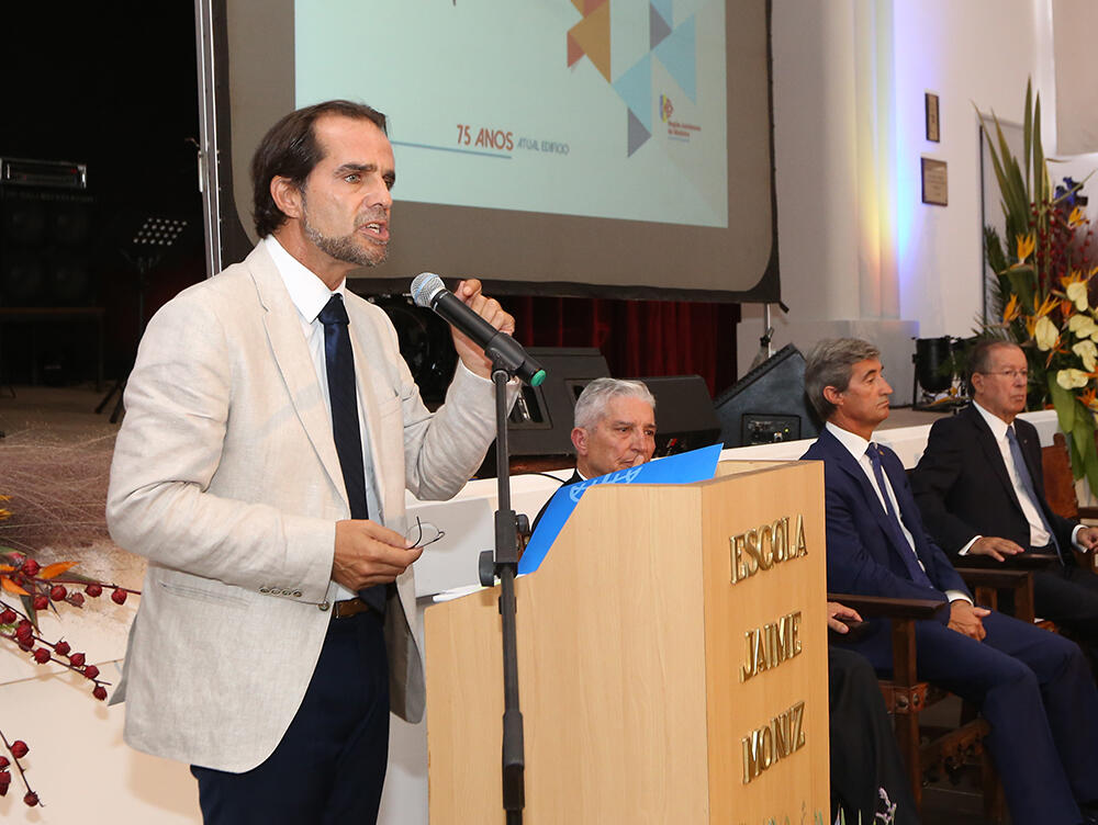 Governo garante verbas para remodelação do Liceu