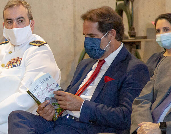 Albuquerque presente na apresentação de livro de Alberto João Jardim