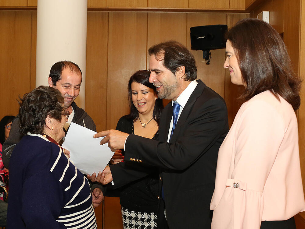 Governo ajuda famílias a recuperar imóveis