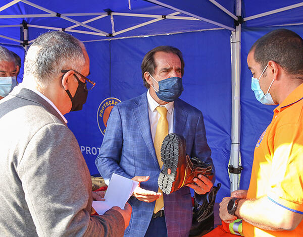 «Proteção dos bombeiros que combatem os fogos não tem preço»