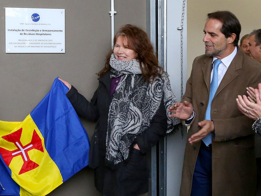 Presidente do Governo inaugura Autoclave da Meia Serra