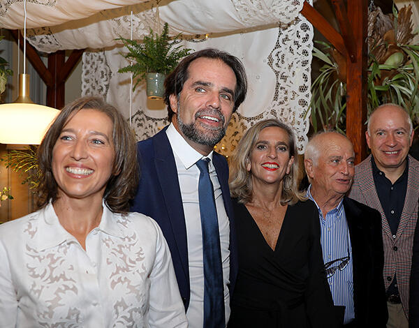 Presidente do Governo visitou exposição ‘Mesas com Bordado Madeira’