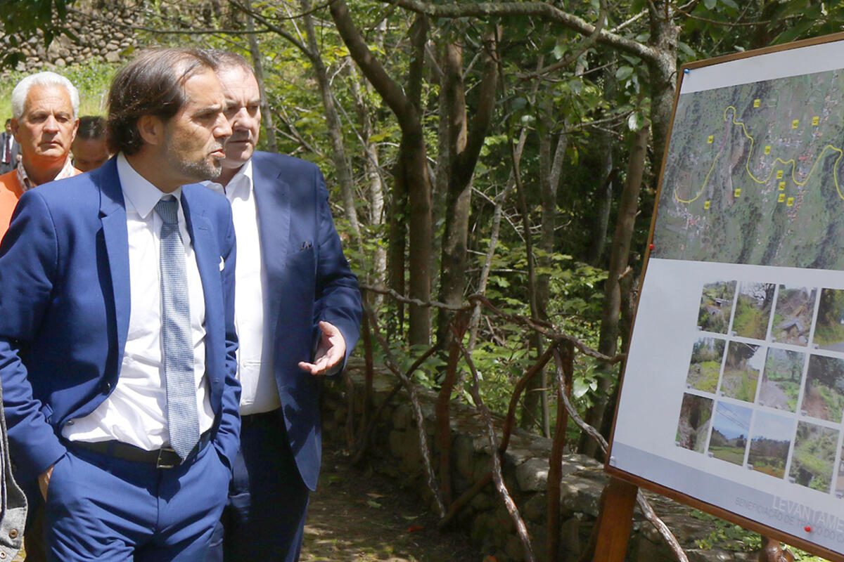 Governo e Câmara recuperam Caminhos Reais na Calheta