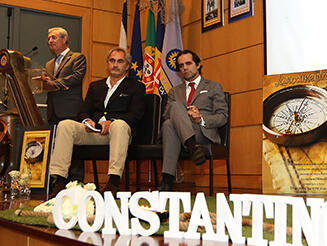 Miguel Albuquerque na apresentação da obra ‘Navegando Por Esse Mundo Fora’