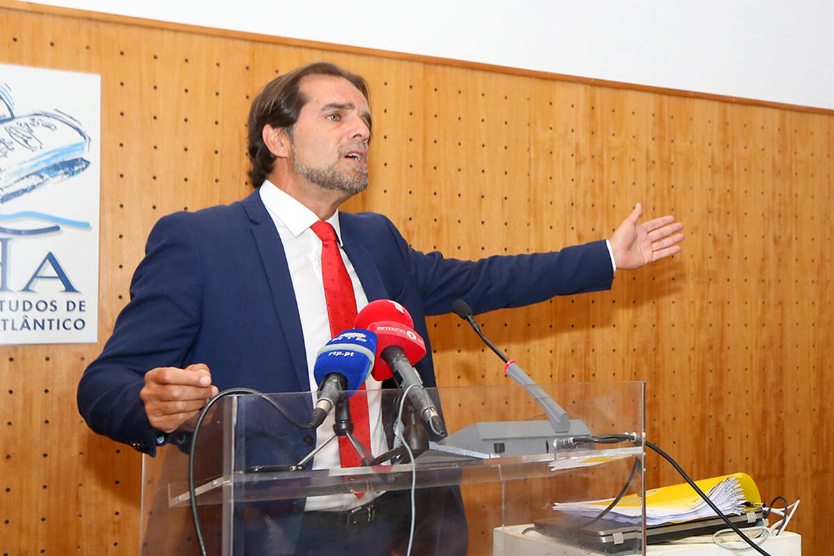 Albuquerque lança repto contra a TAP