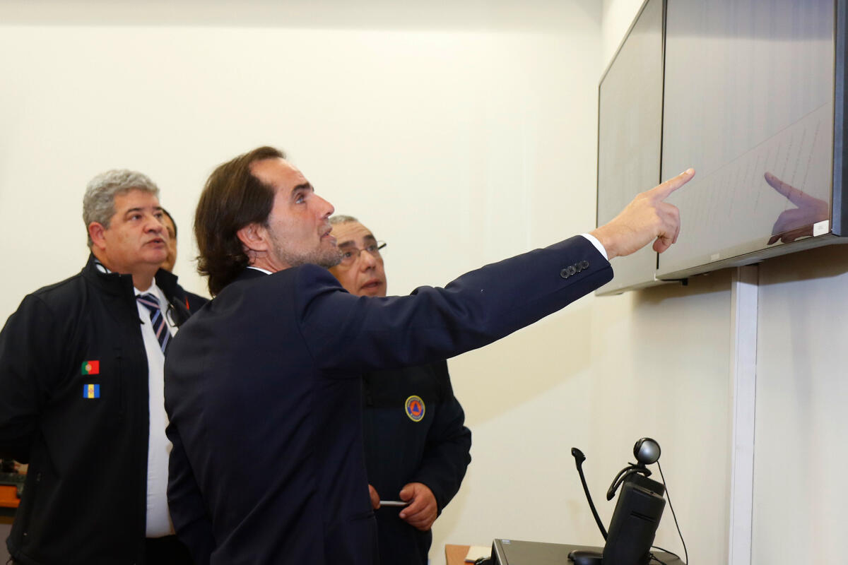 Operações de limpeza e levantamento dos prejuízos