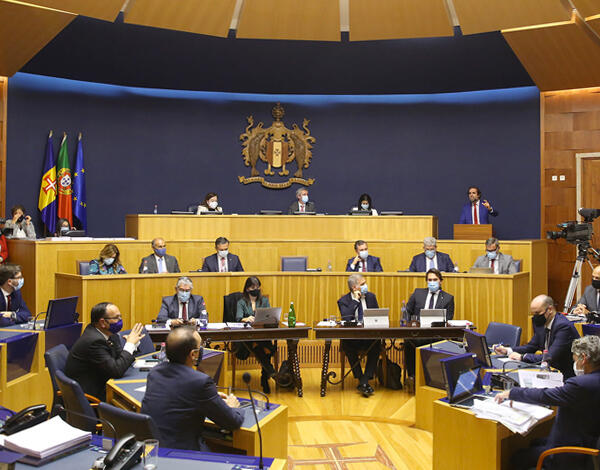 Orçamento da RAM encara sem panaceias a crise pandémica