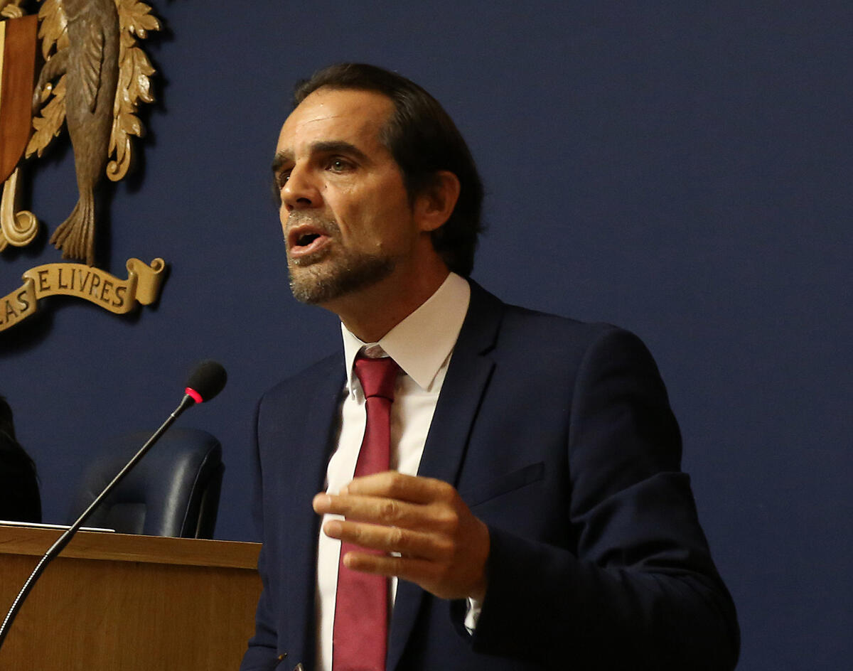 Presidente do Governo denuncia "desplante" da esquerda que em Lisboa vota contra as propostas da Madeira