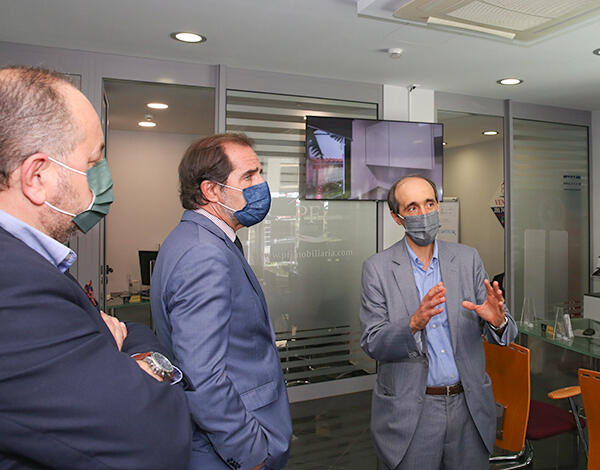 Governo atento à habitação para residentes e estrangeiros de alto rendimento