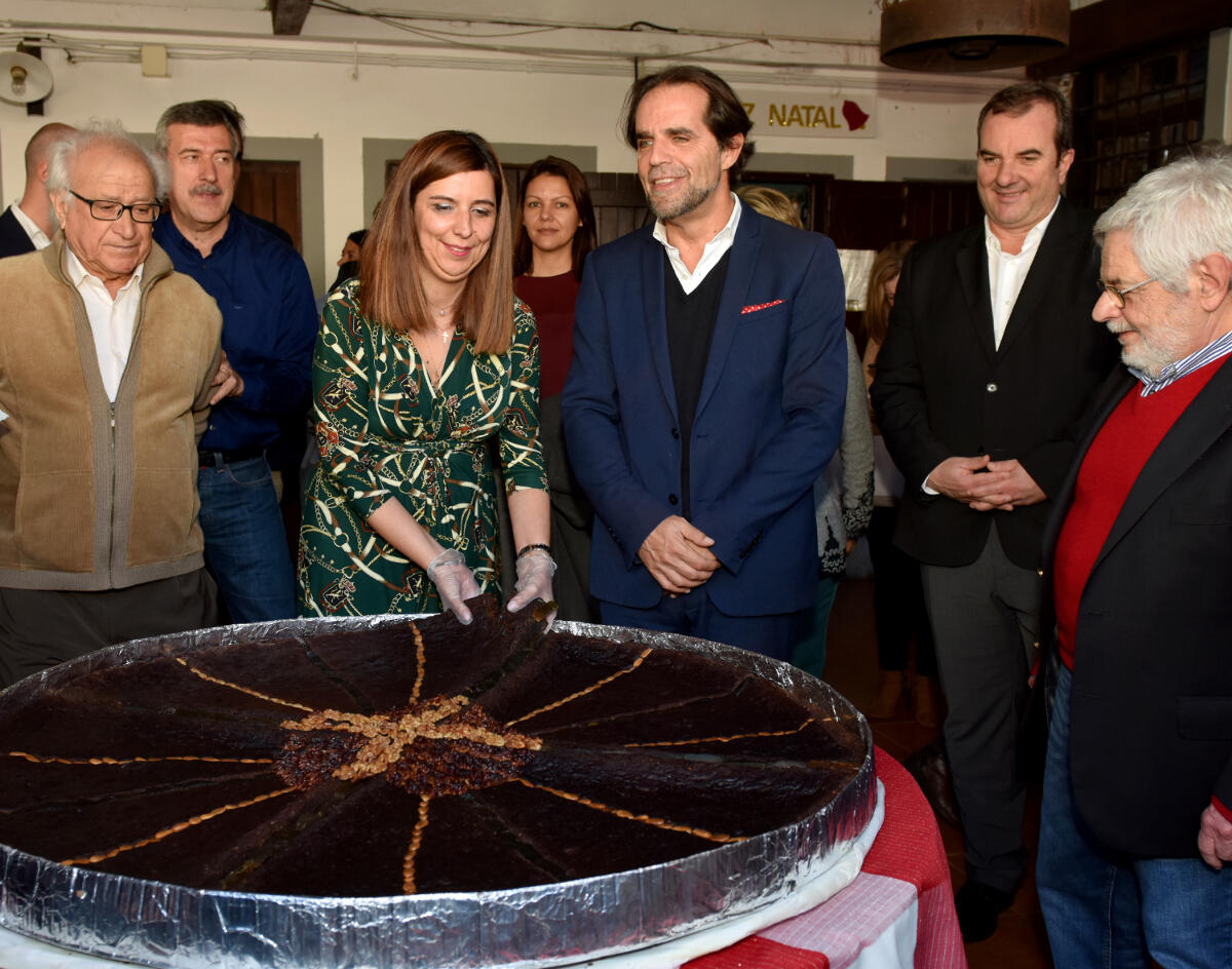 Redução do mel da Madeira para a taxa mínima é uma "grande vitória dos produtos regionais e dos produtores" 