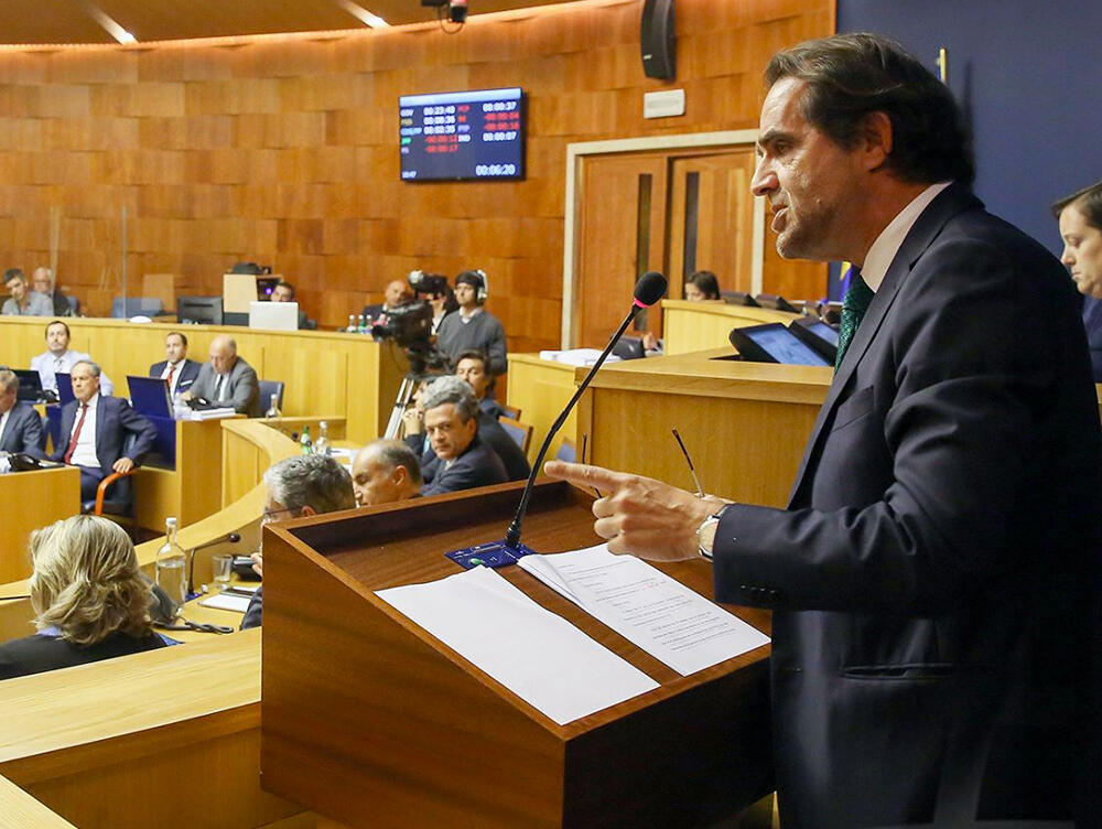 Programa cumprido a 100%