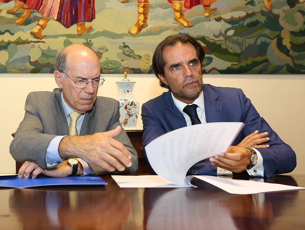 Assinatura de Protocolo entre a TAP e a APM