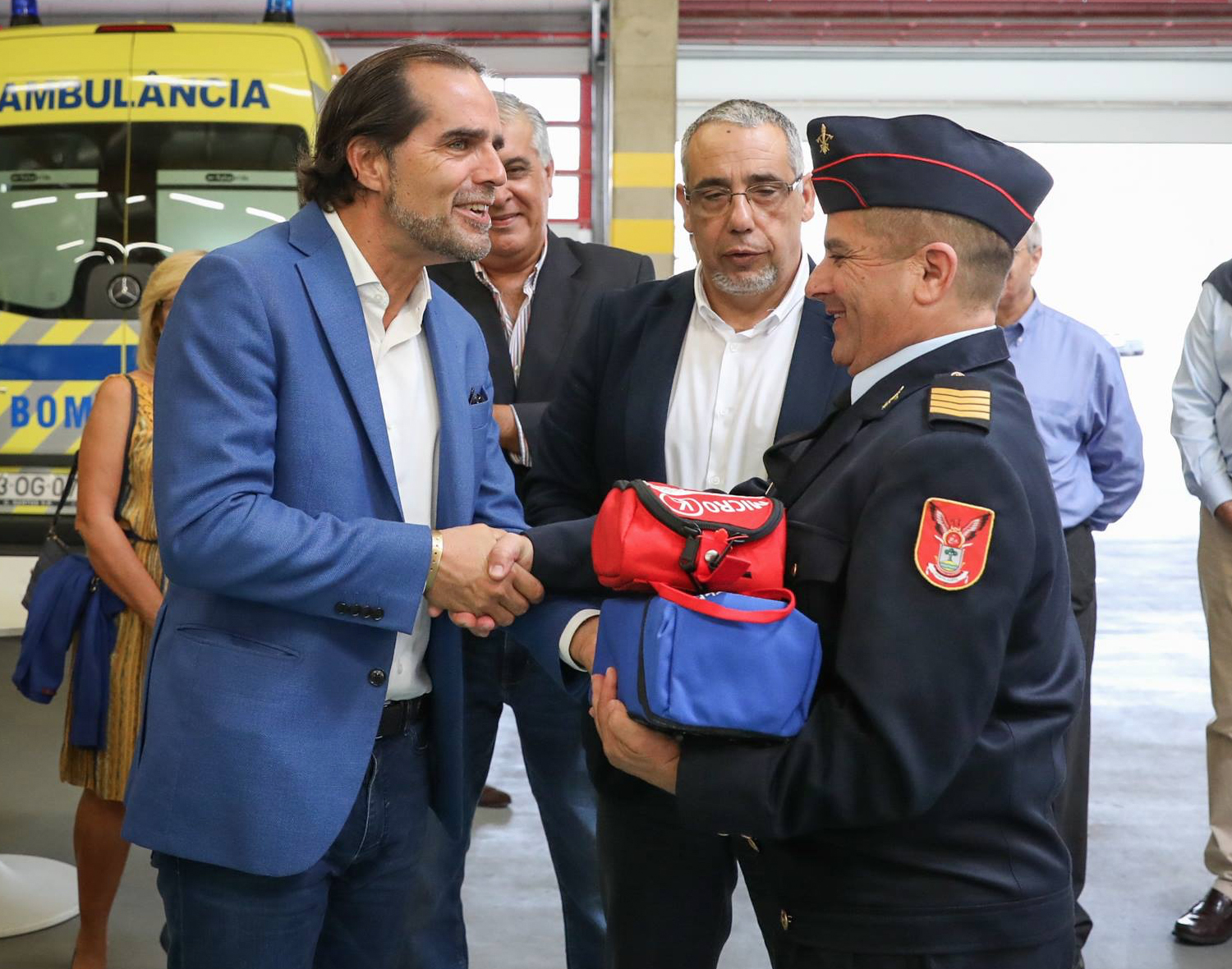 Presidente do Governo entregou equipamentos de proteção individual aos bombeiros do Porto Santo