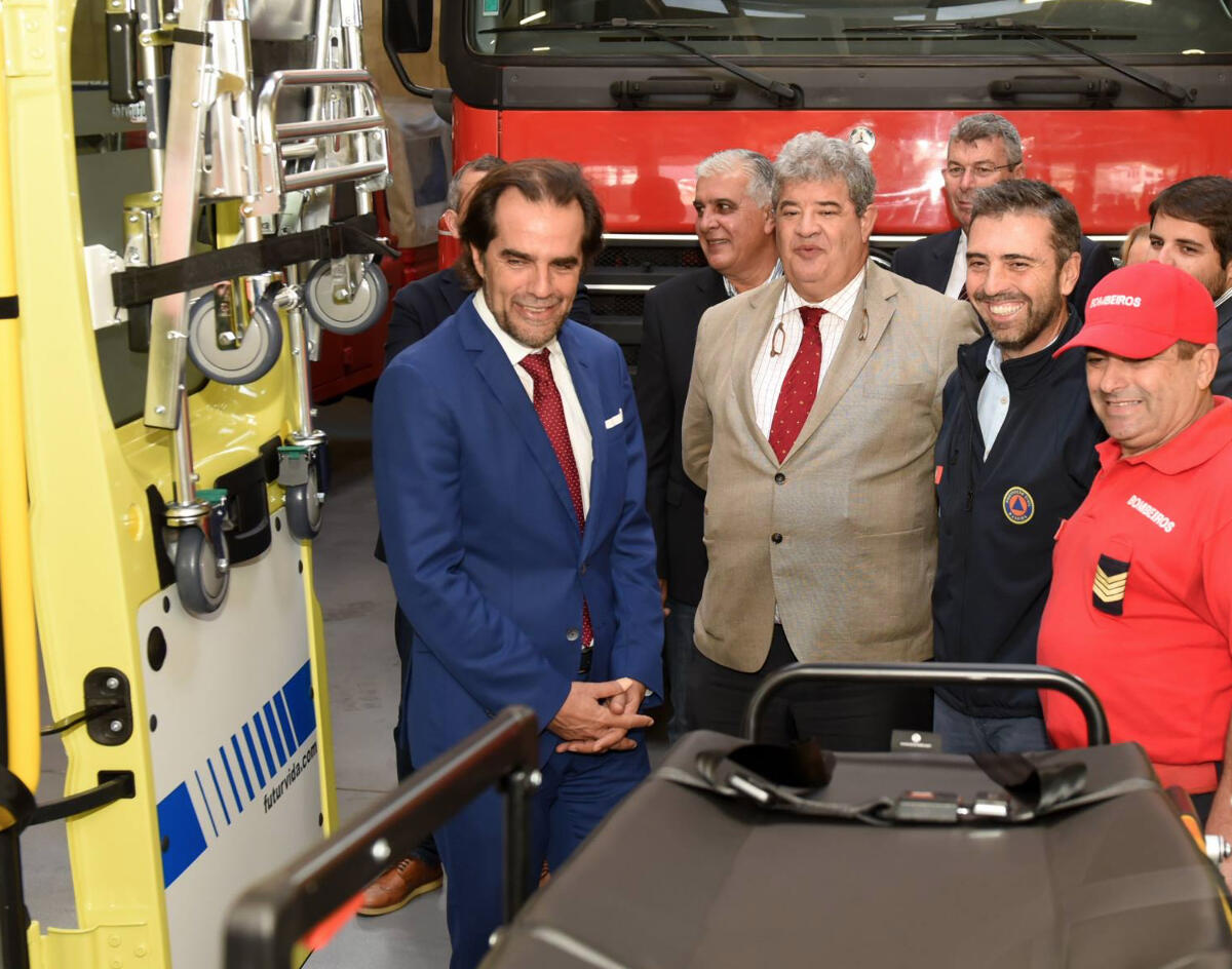 Porto Santo com nova ambulância e autocarro elétrico