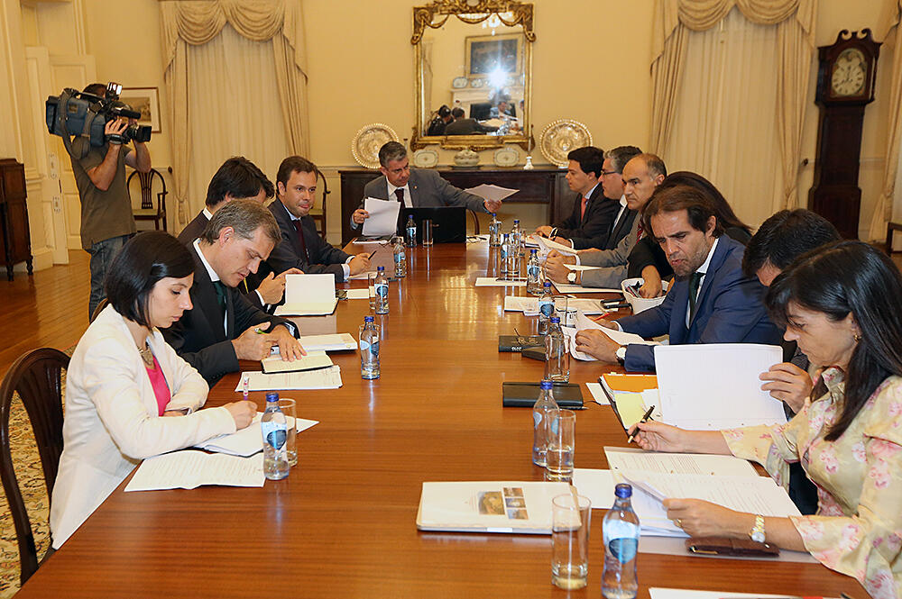 Câmaras de Santana e Machico recebidas por Albuquerque na Quinta Vigia