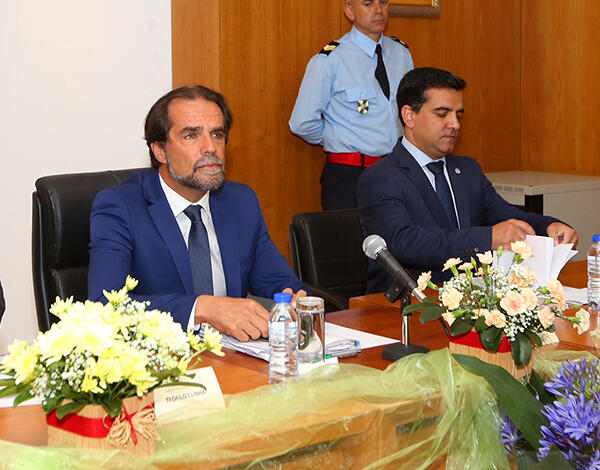 Albuquerque acredita no futuro de Santana