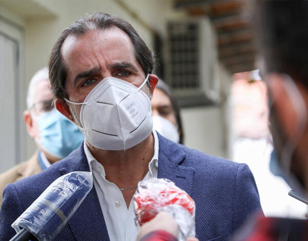 Presidente do Governo diz que acolhimento de doentes COVID é uma questão de humanismo